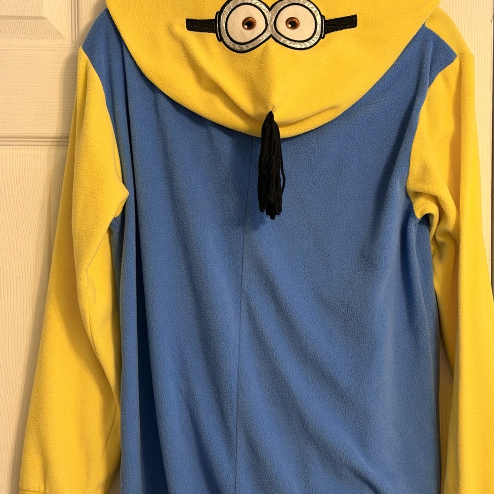 Adult minion Halloween costume - Picture 4 of 4
